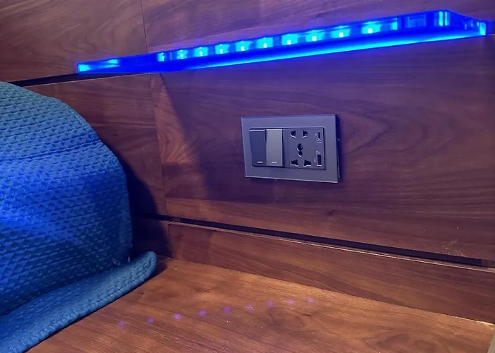 Luxurious Brand New Seafront, Wake Up Onto The Sea * St. Paul's Bay