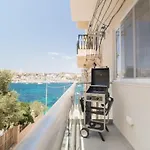 Luxurious Brand New Seafront, Wake Up Onto The Sea