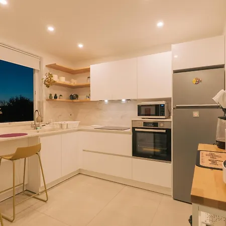 Luxurious Brand New Seafront, Wake Up Onto The Sea St. Paul's Bay