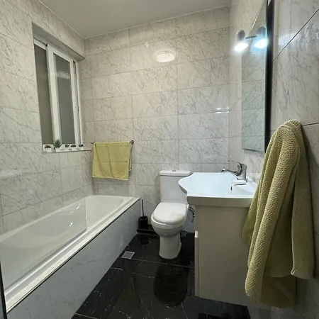 Luxurious Brand New Seafront, Wake Up Onto The Sea * St. Paul's Bay