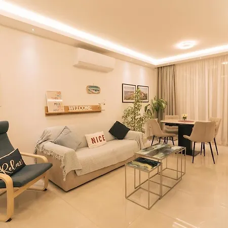 Appartamento Luxurious Brand New Seafront, Wake Up Onto The Sea